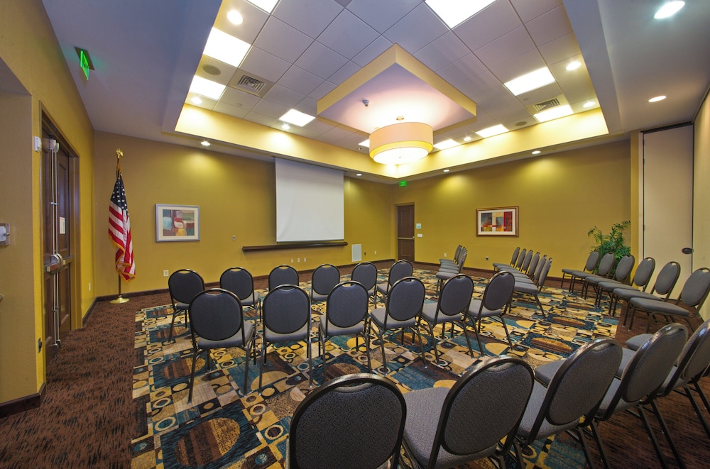 HOLIDAY INN TITUSVILLE KENNEDY SPACE CENTER 64/76