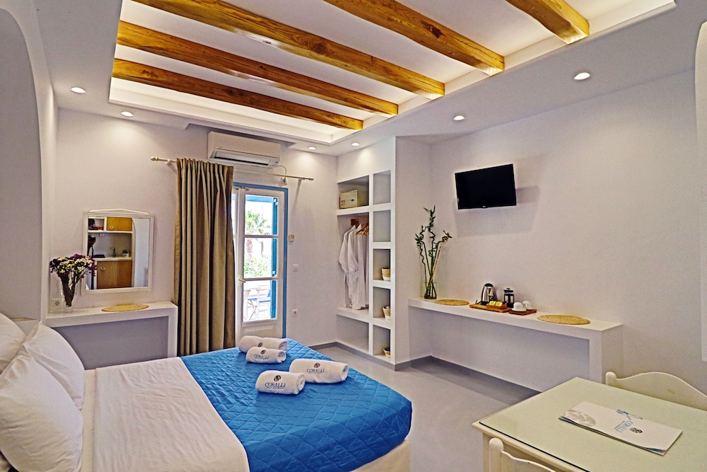 Coralli Beach Apartments 15/50