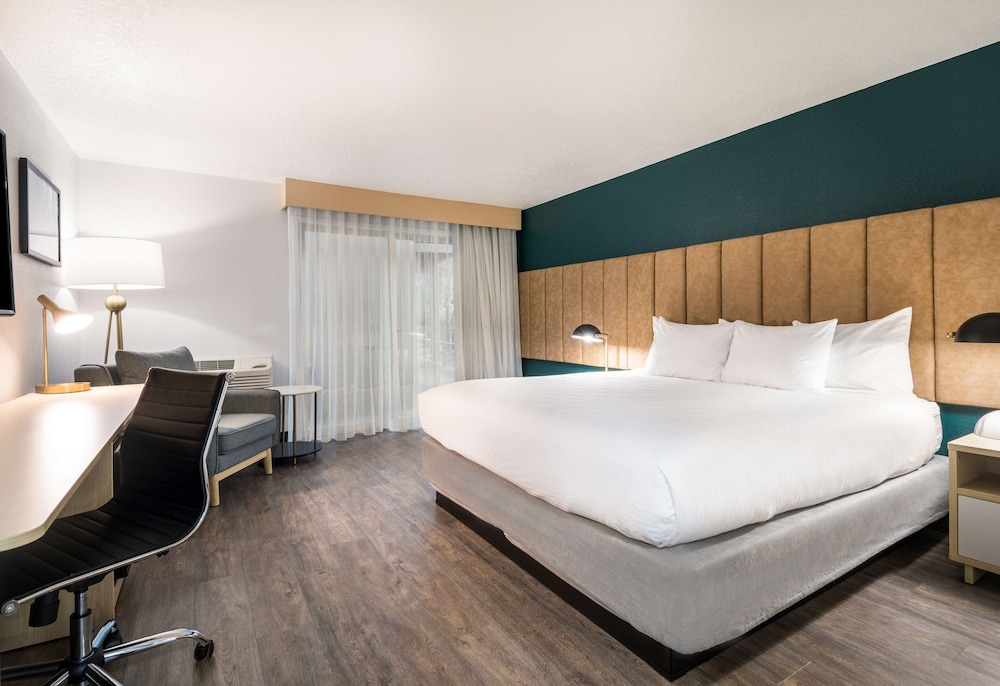 Best Western Portland West Beaverton 30/88