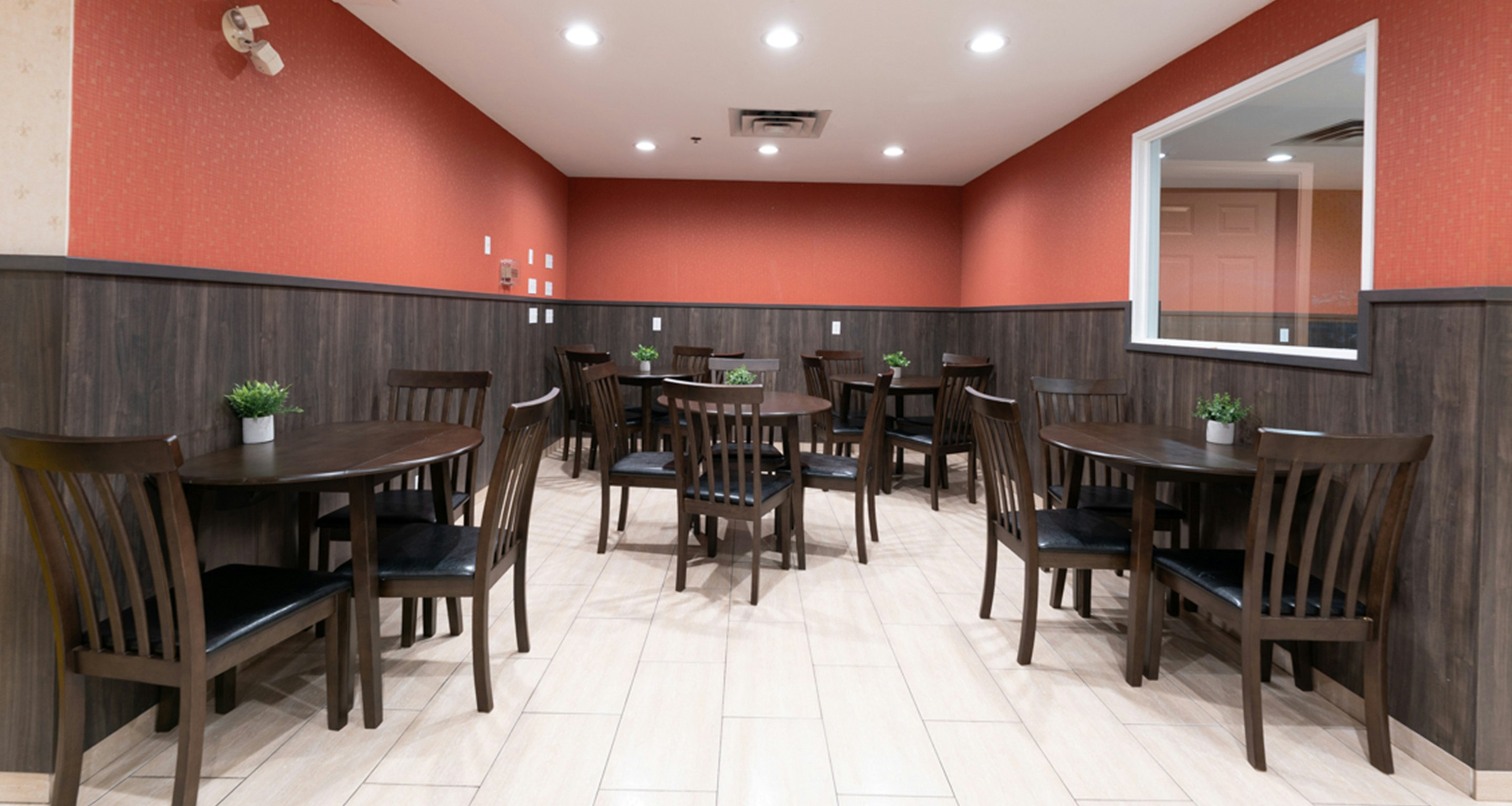 Prestige Aberdeen Lodge Kamloops 40/54