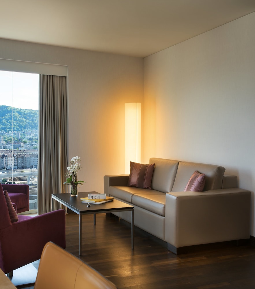RENAISSANCE ZURICH TOWER HOTEL 21/41