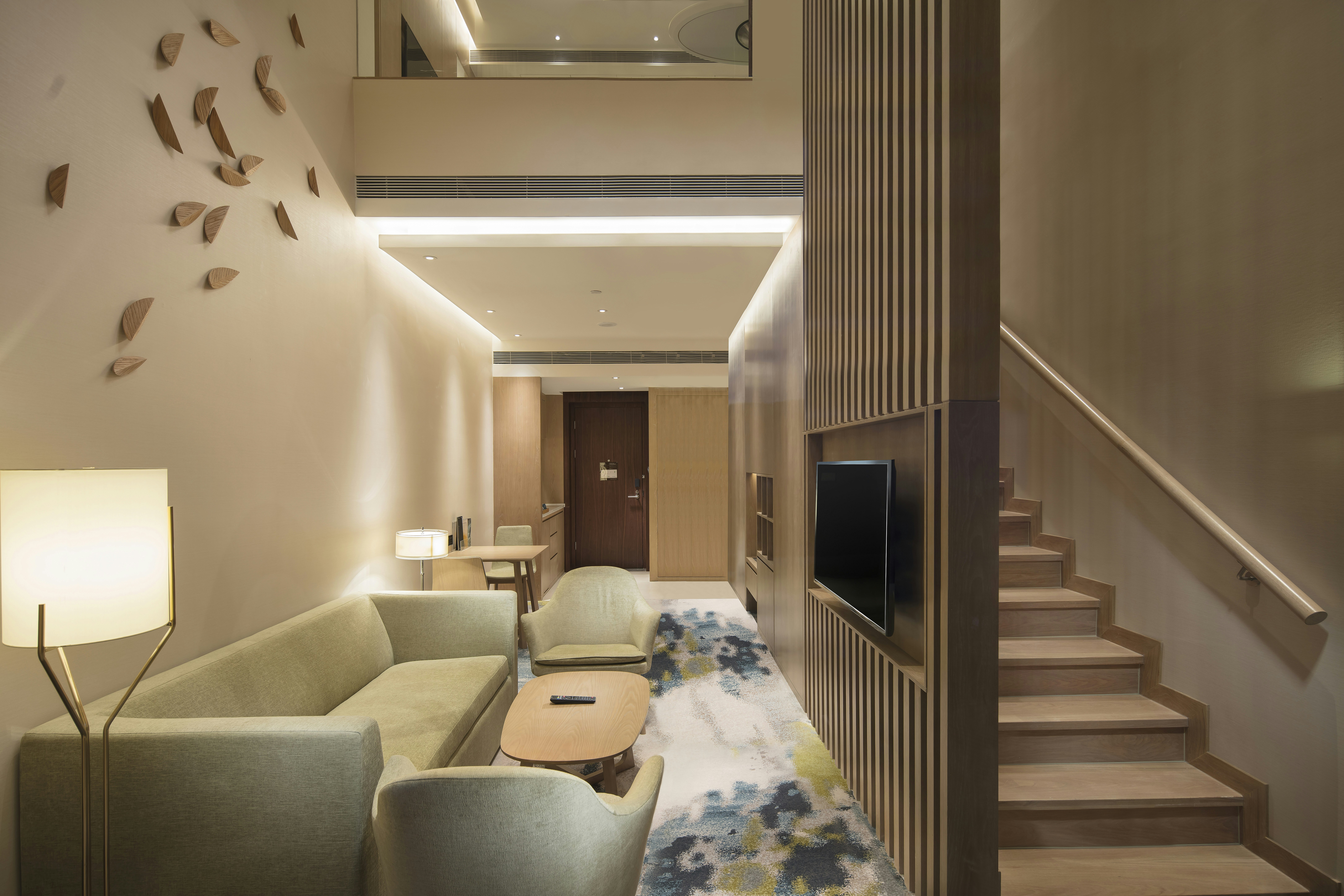 1 BEDROOM, DUPLEX, SUITE, KING BED