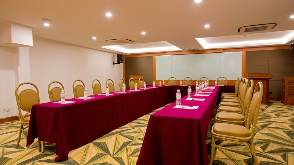 HOTEL MALAYSIA 41/45