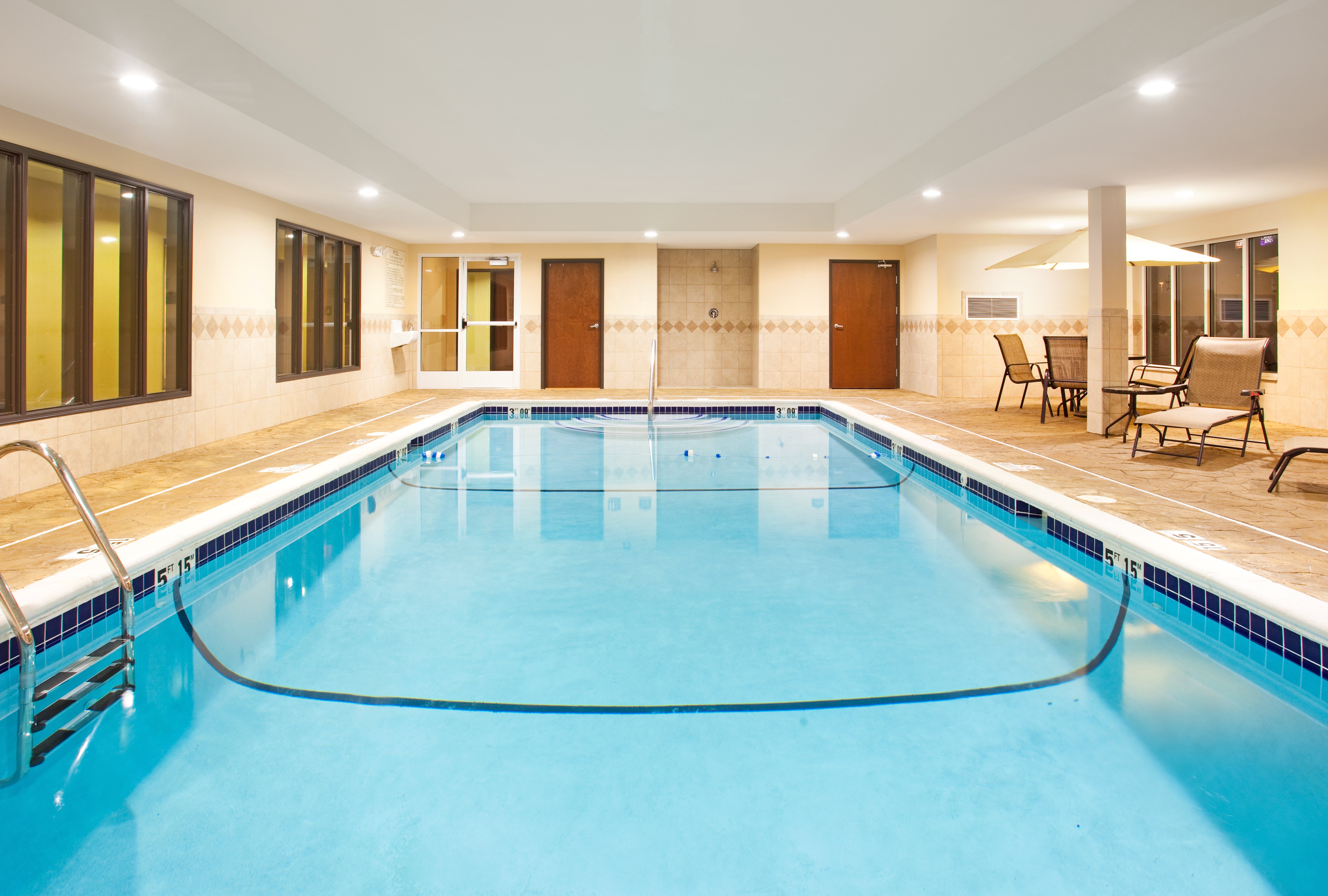Holiday Inn Express Hotel And Suites Chicago South Lansing 40/71