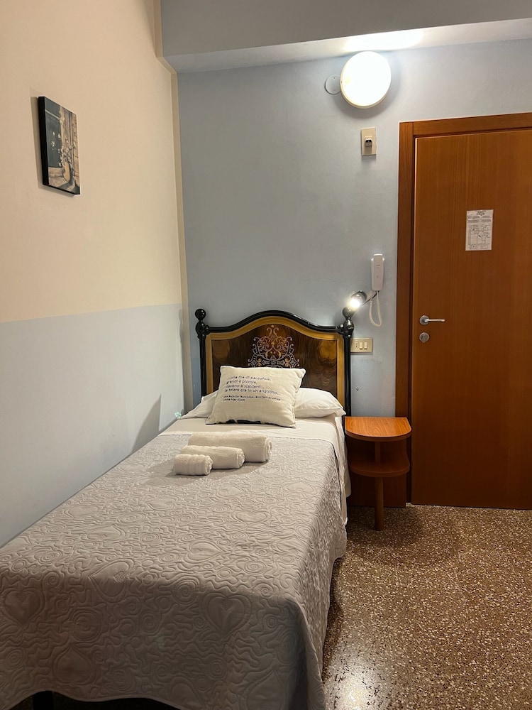 Hotel Morri 9/33