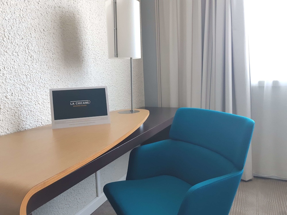 Novotel Le Mans 54/71