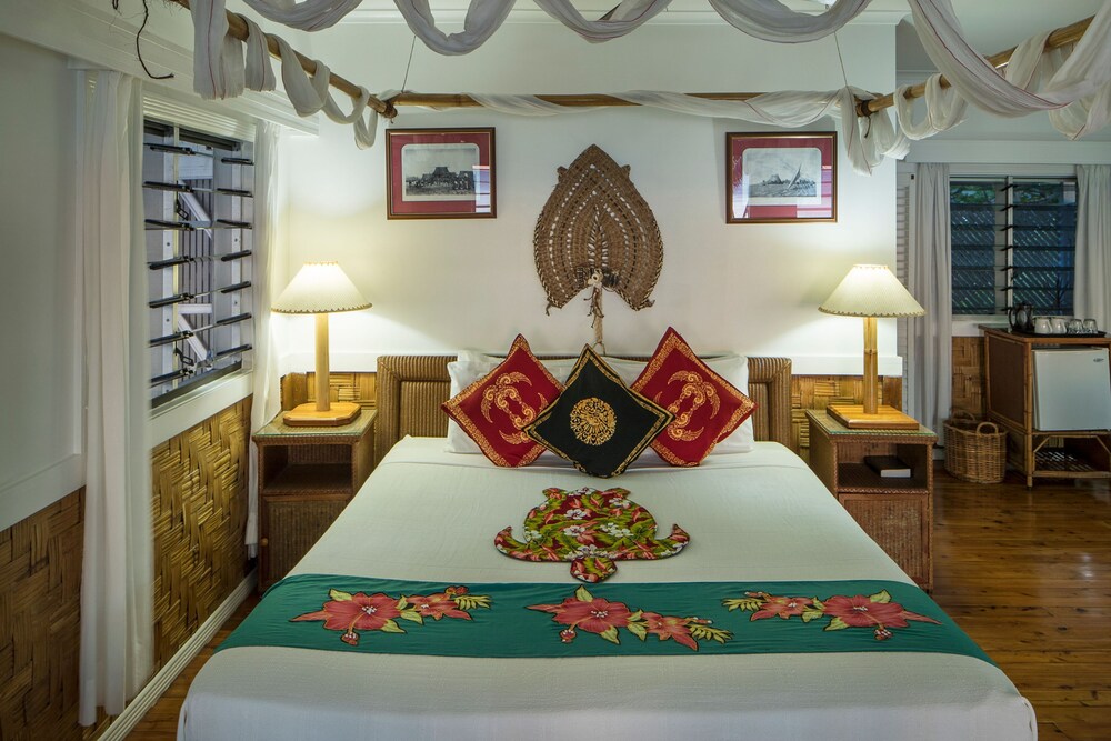 بنغل تقليدي بسرير كينج، Nukubati Private Island Great Sea Reef - All Inclusive 2/3