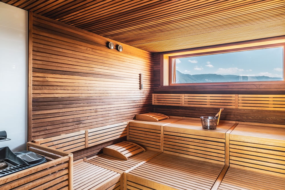 swimming pool spa