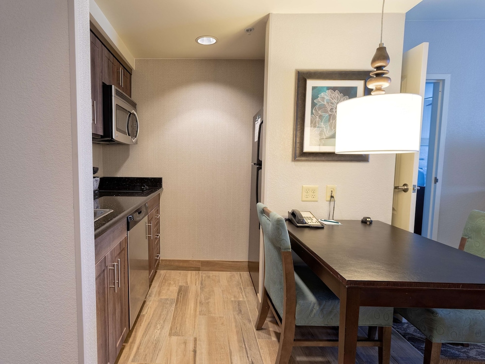 Homewood Suites by Hilton Carlsbad North San Diego County 35/81