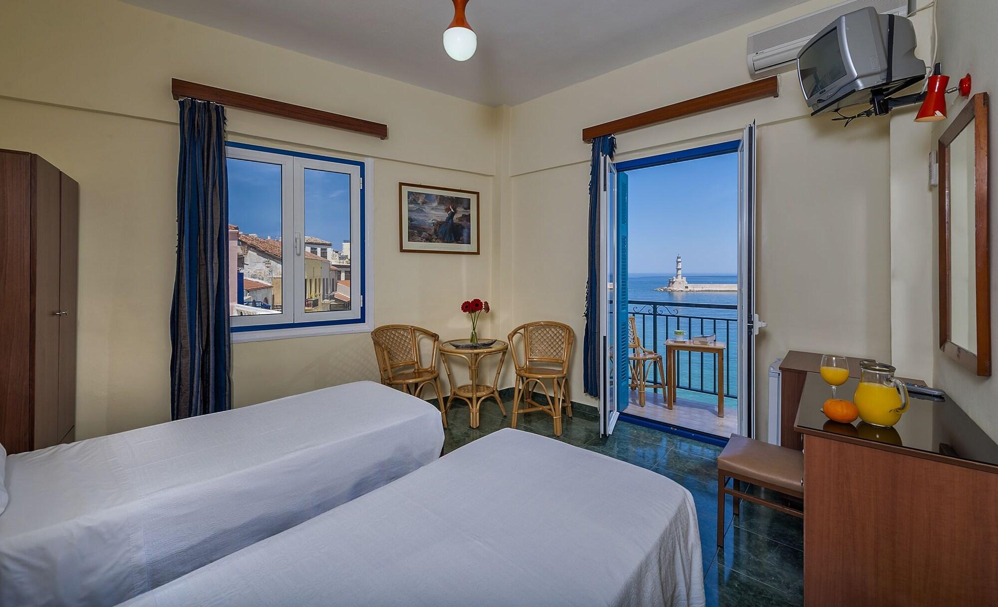 Lucia Hotel 7/47