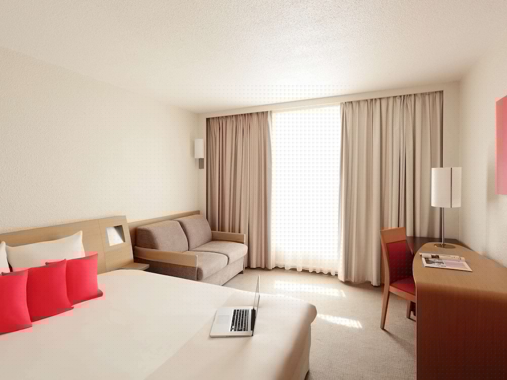 NOVOTEL BREDA 50/73