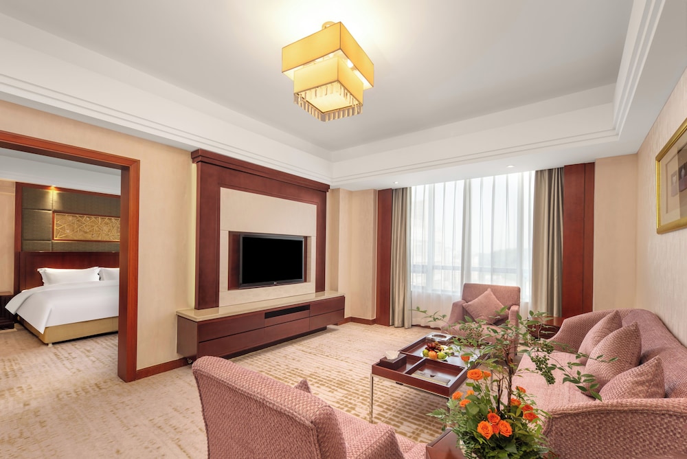 Plaza Hotel Yuyao 32/50