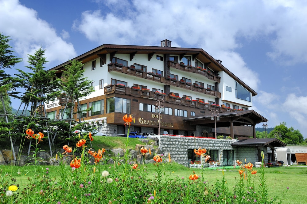 HOTEL GRAND PHENIX 2/36