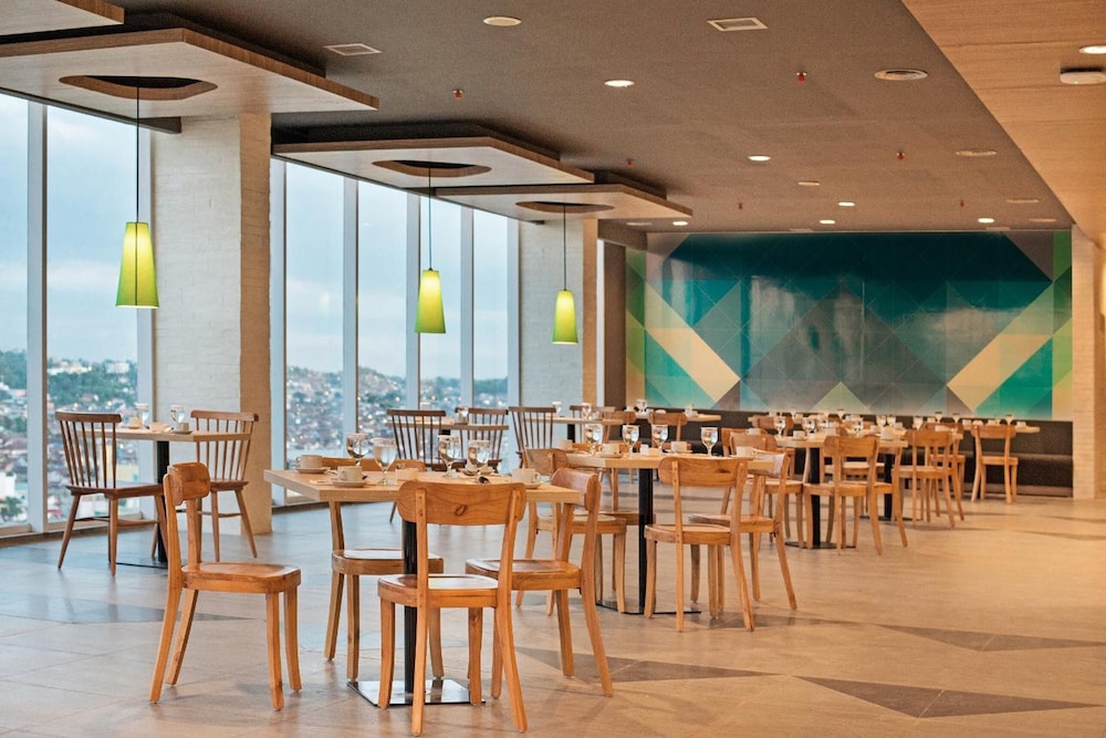 Arte Hotel Bandar Lampung 35/48