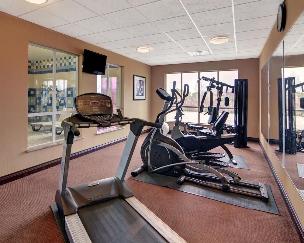 Comfort Inn Suites Near Lake Lewisville 20/43