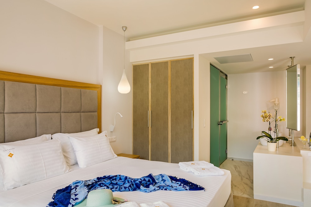 Samian Mare Hotel Suites & Spa 26/80