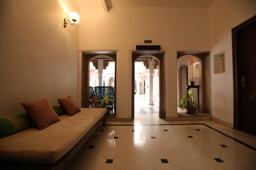 Guleria Kothi 31/50