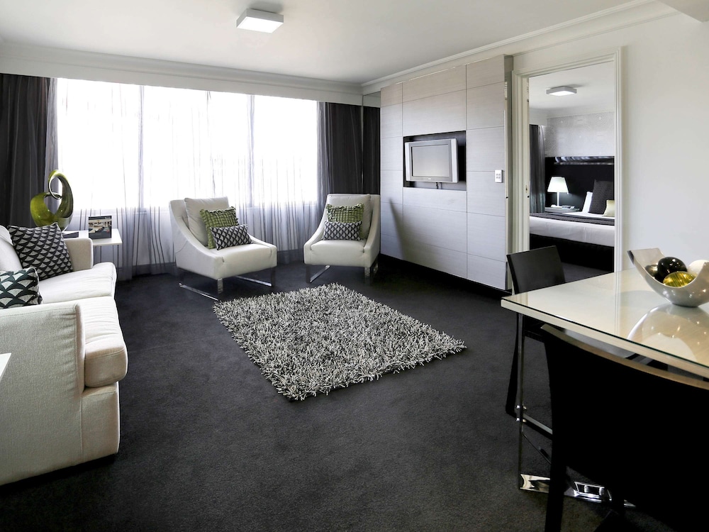 PULLMAN BRISBANE KING GEORGE SQUARE 47/71