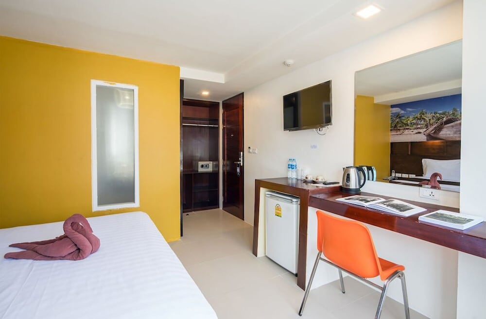 Patong Buri Resort 10/50