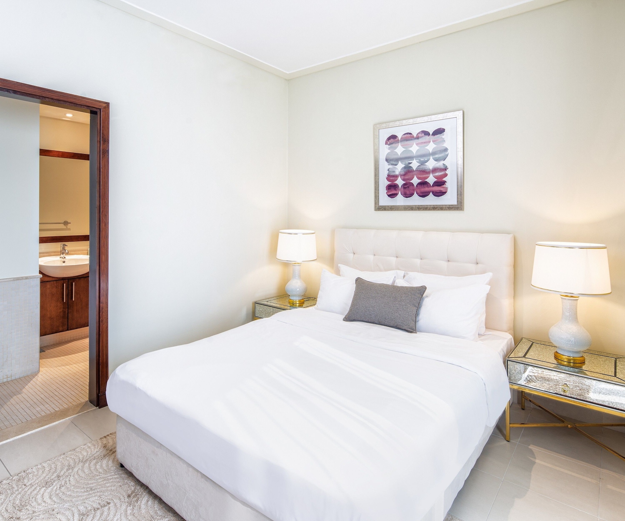 2 BEDROOMS, DELUXE, APARTMENT, CANAL VIEW