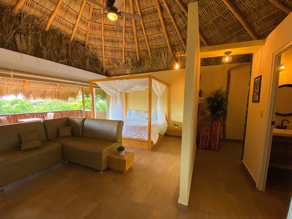 LUXURY, CABIN, KING BED, VALLEY VIEW