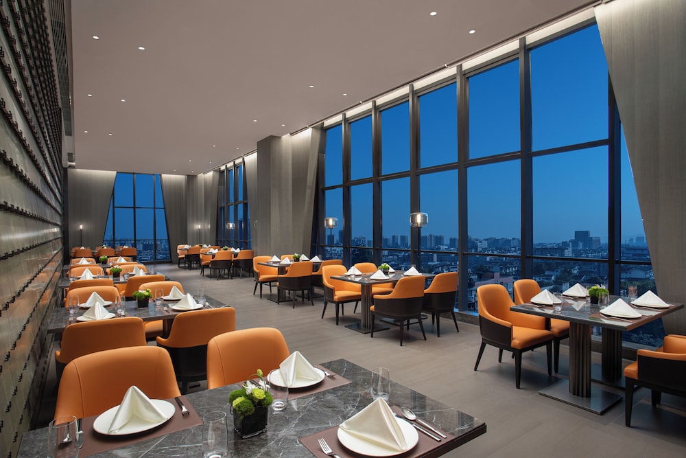 Wyndham Grand Chengdu East 49/67