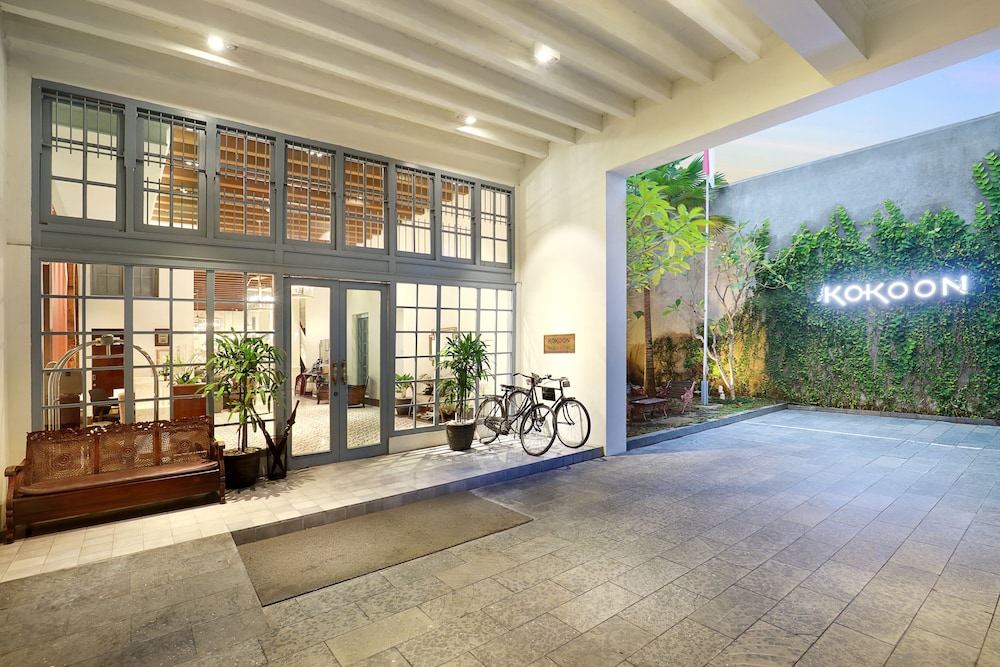 Kokoon Hotel Surabaya 35/41