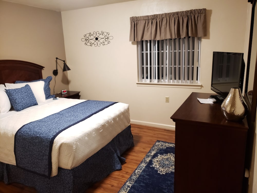 Affordable Corporate Suites of Lynchburg 12/61