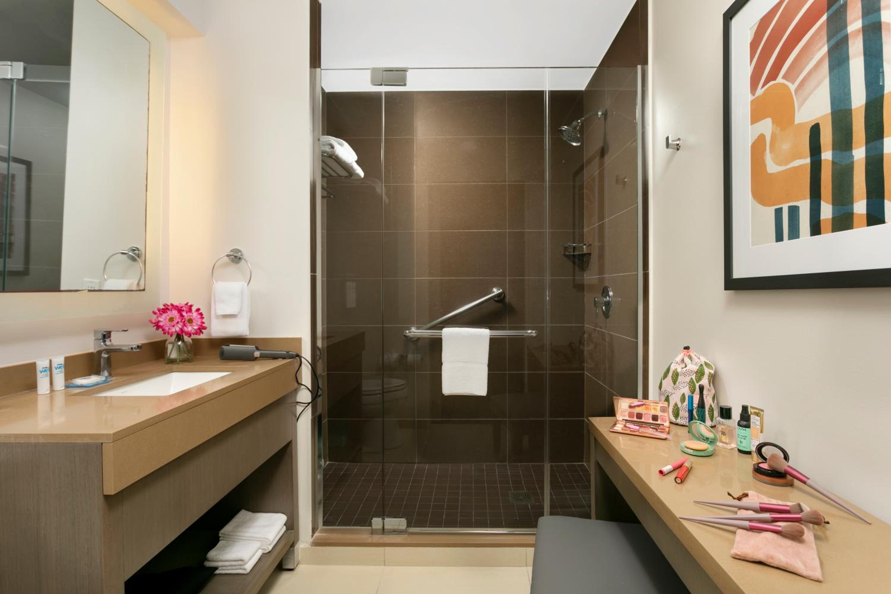 Studio, Suite, King Bed, Bay View, Kitchen
