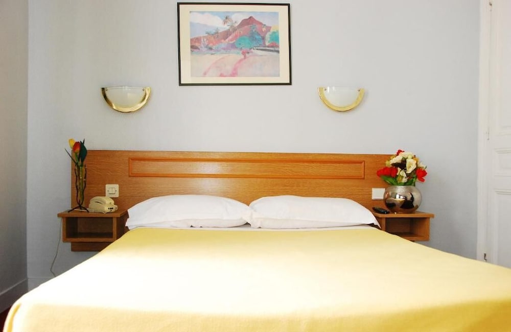 HOTEL COSY MONCEAU 10/51