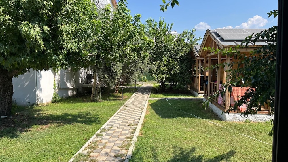 Tugay Hotel 63/67