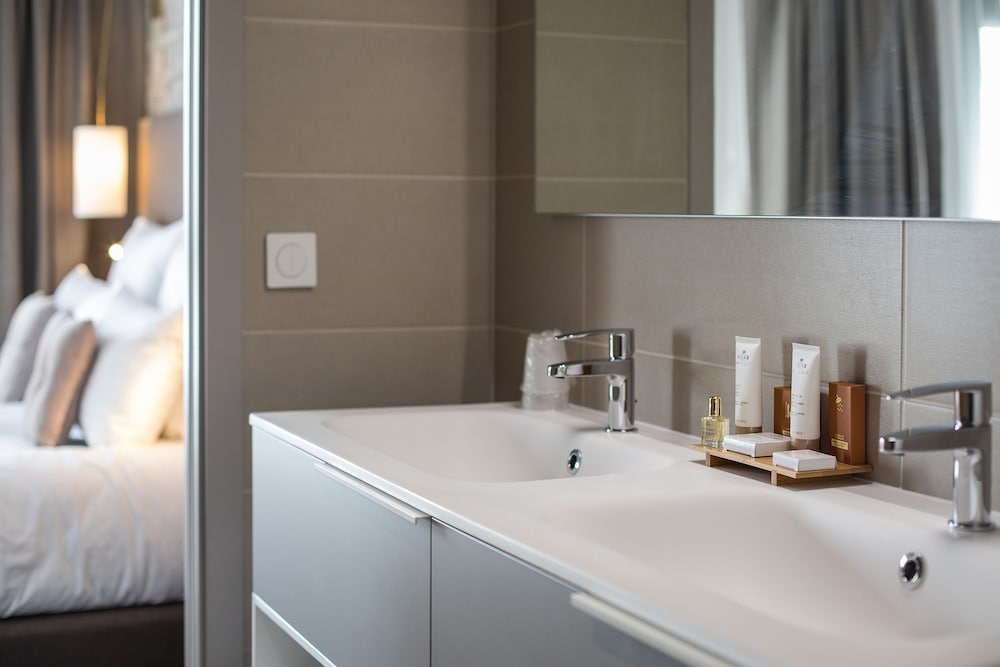 James Boutique Hotel 62/63