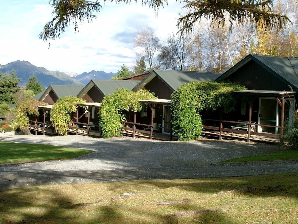 Greenacres Chalets 1/50