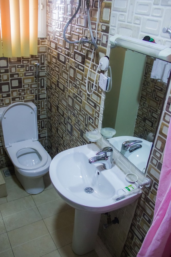 Marblebrand Hotel 39/42