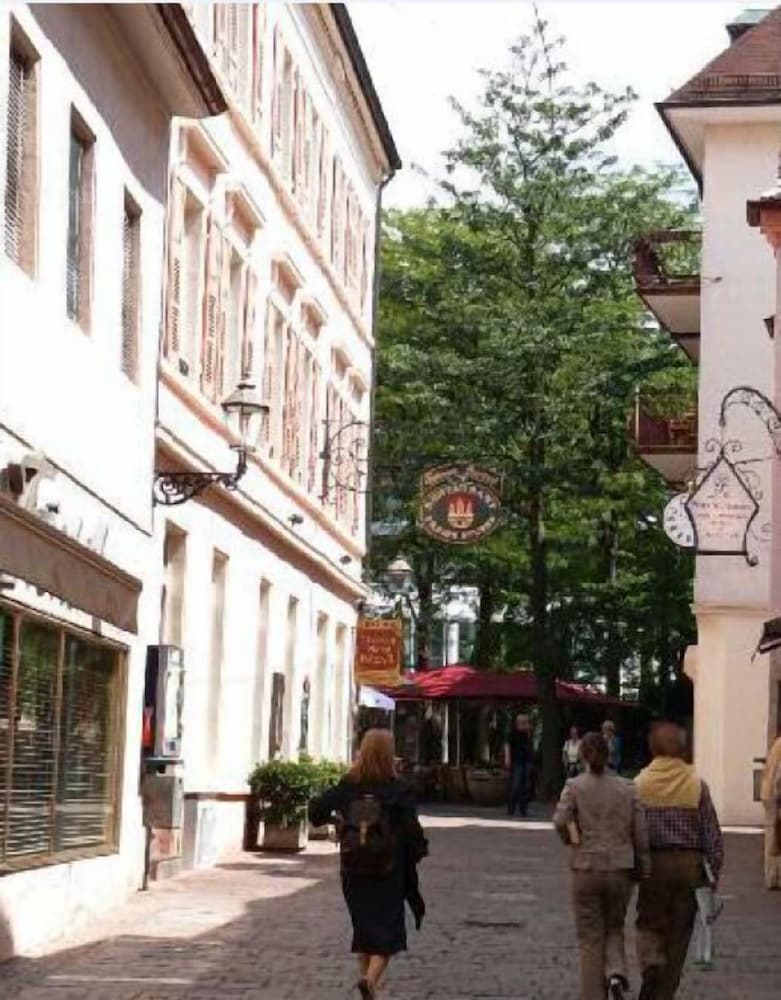 Hotel Am Friedrichsbad 34/41