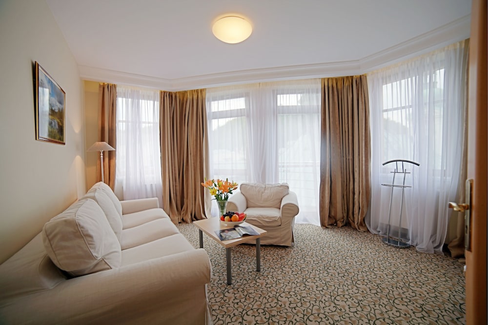Wellness And Spa Hotel Ambiente 37/63
