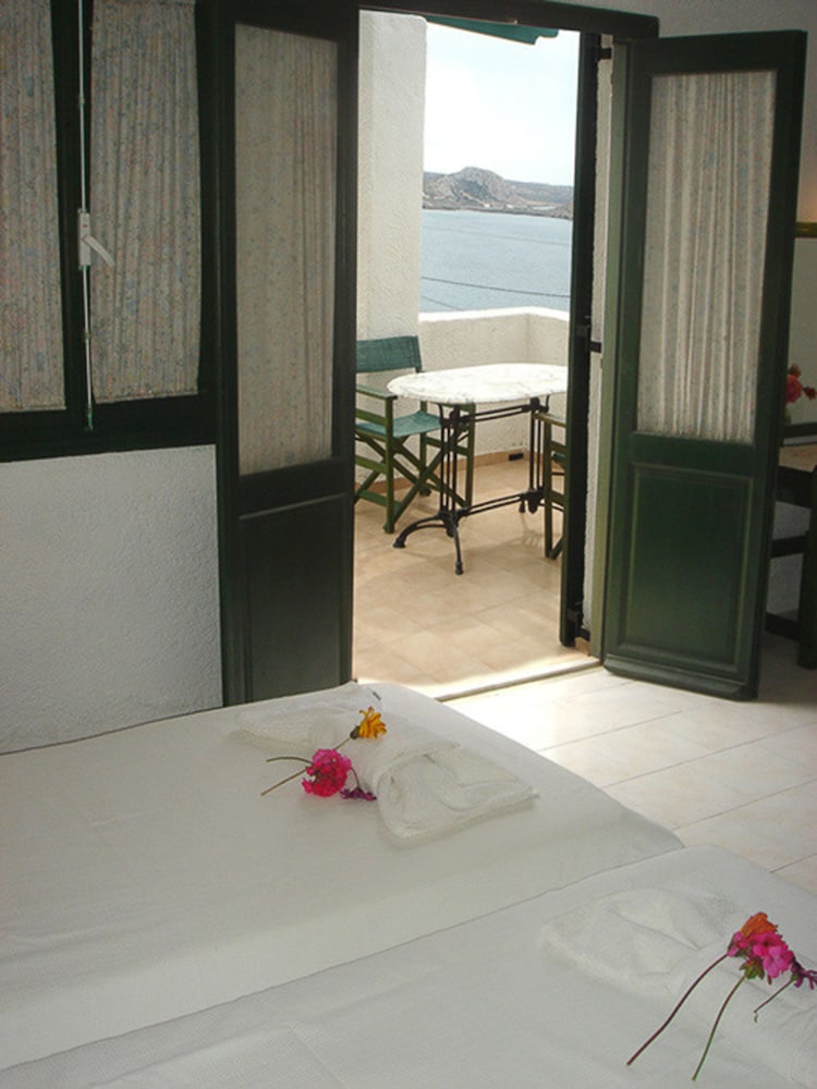 Finiki View Hotel Apartments 14/50