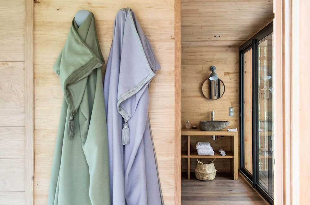LOIRE VALLEY LODGES - HOTEL 17/50