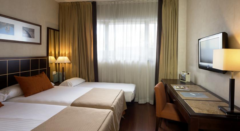 غرفة بسرير مزدوج بإطلالة، Eurostars Toledo 2/3