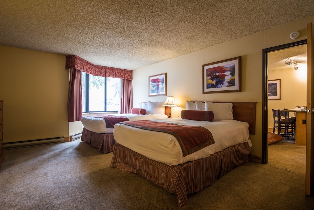 Suite, Murphy Bed, 2 Queen Beds