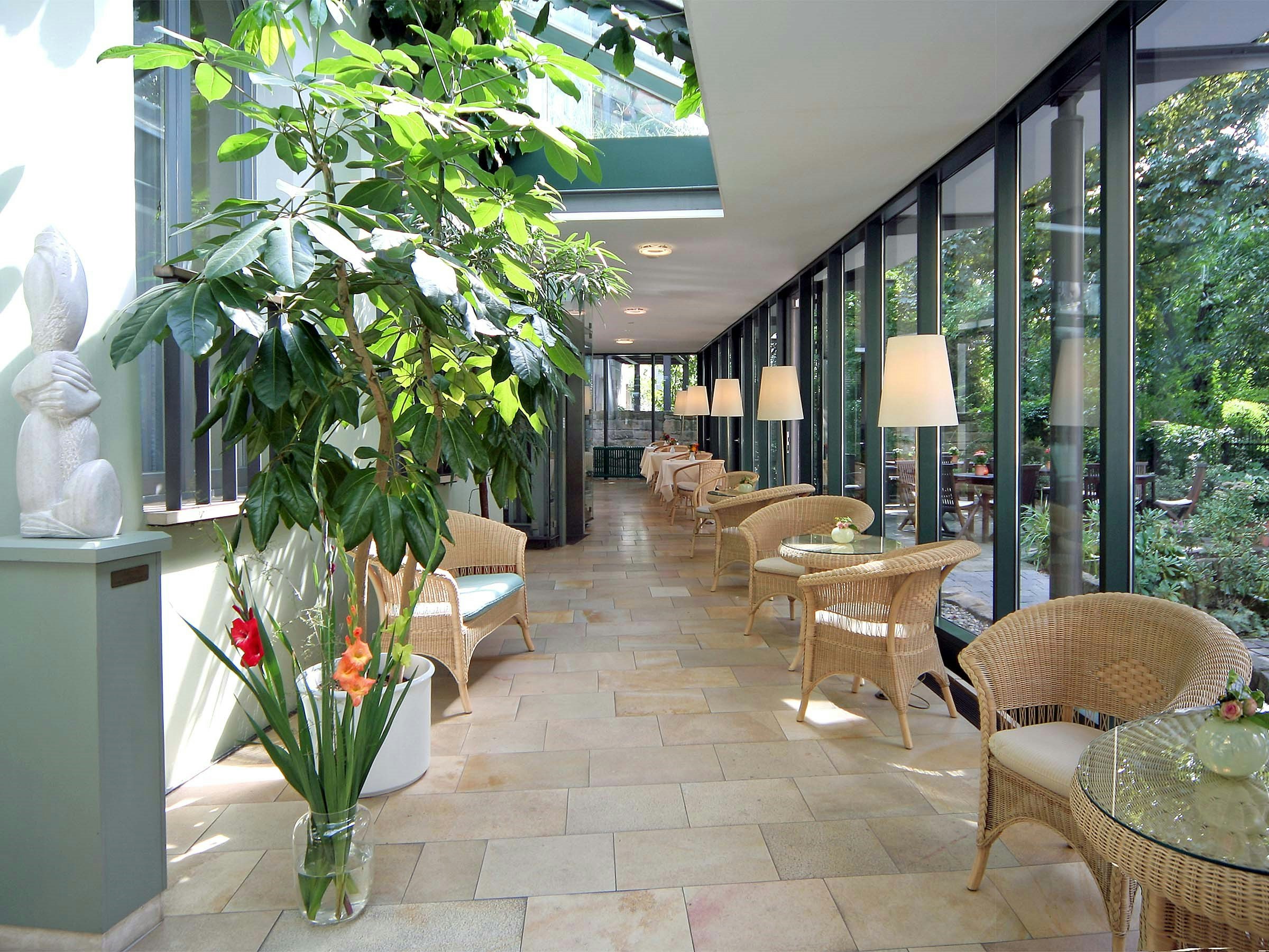 TOP VCH Martha Hotel 4/7