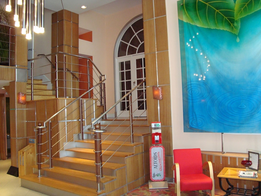 Ponce De Leon Hotel 9/50
