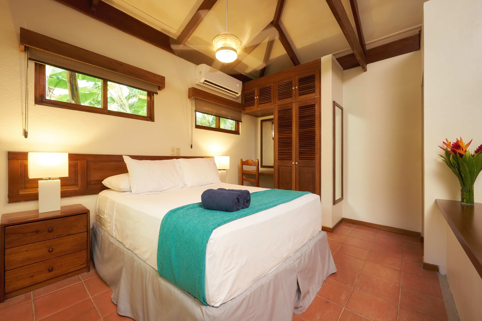 Bungalow, Futon Bed, 1 Queen and 1 Single Bed, Beach Front