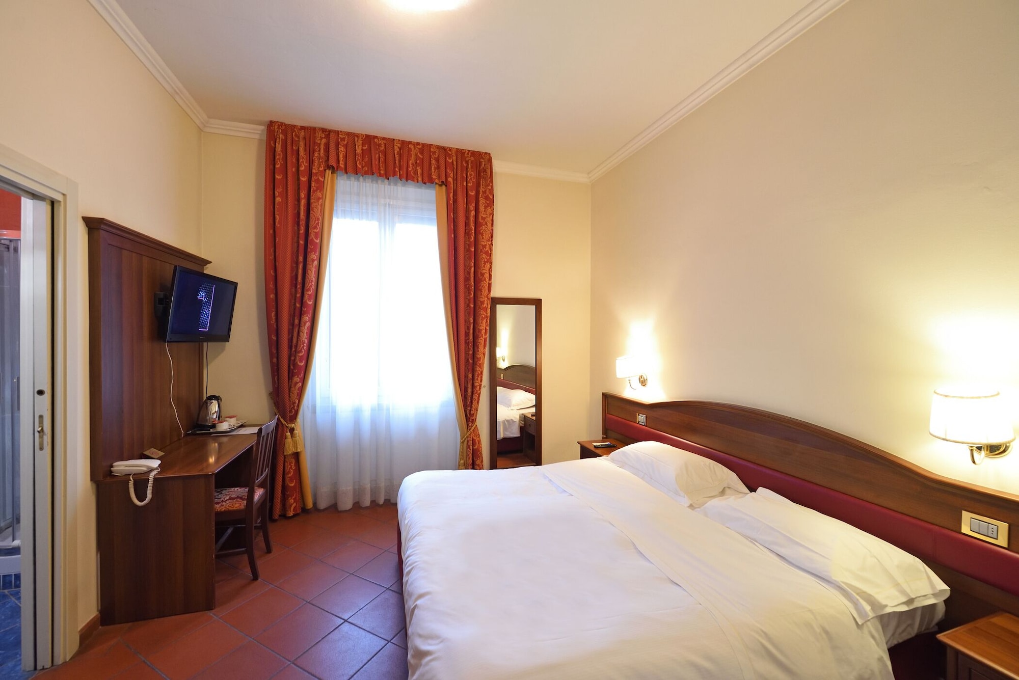CLASSIC, DOUBLE OR TWIN BED