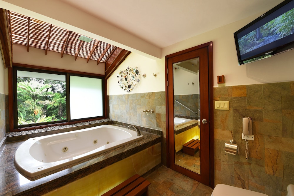 Tabacon Thermal Resort and Spa 8/81