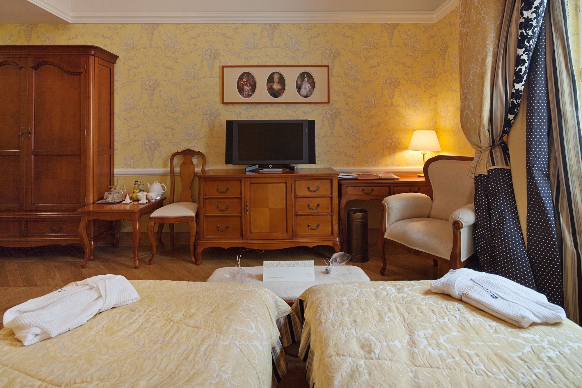 rooms