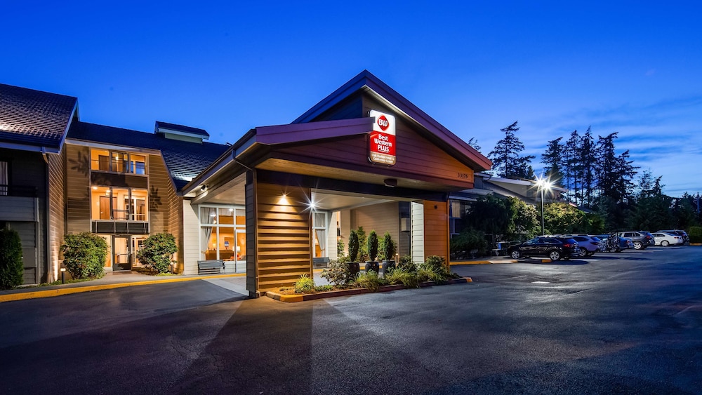 Best Western Plus Oak Harbor Hotel & Conference Center 1/41