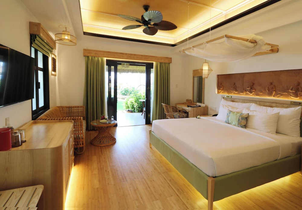 ELITE, SERENE, PREMIER, BUNGALOW, BEACH FRONT
