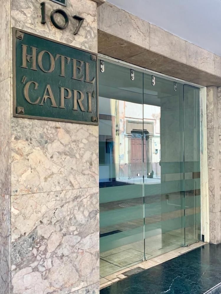 Hotel Capri de Leon 16/24