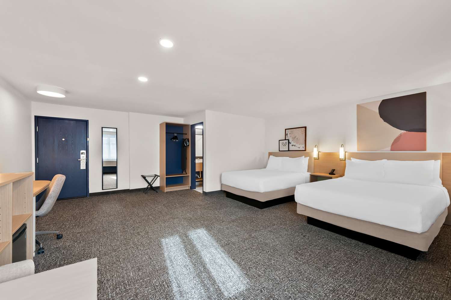 ROOM, 2 QUEEN BEDS, SOFA